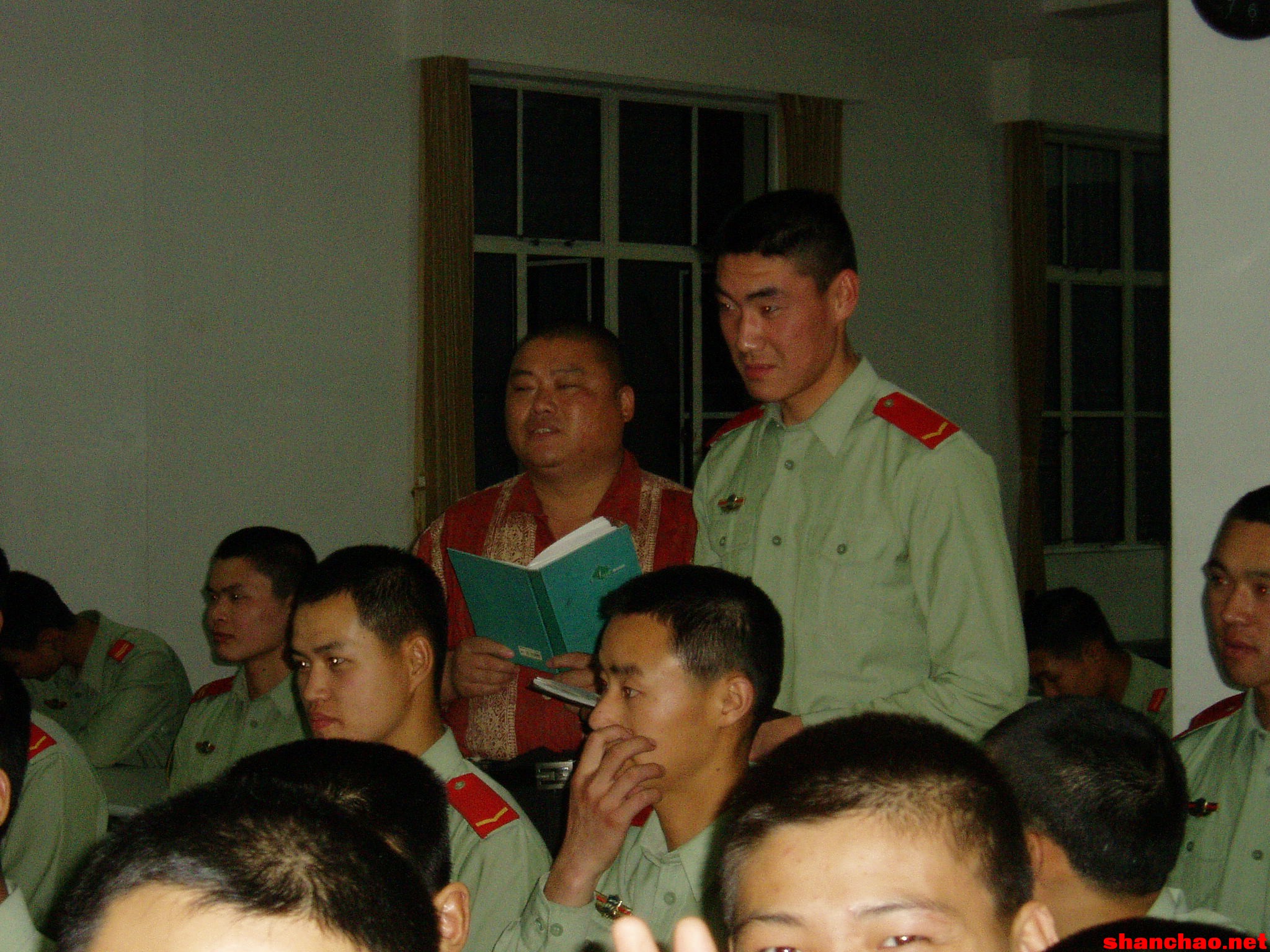 百度胖老师吧上海市公 安局轨道交通分局石宇玉老师求救 抖音快手百度贴吧百科图片视频知道搜索上海胖老师或 ...