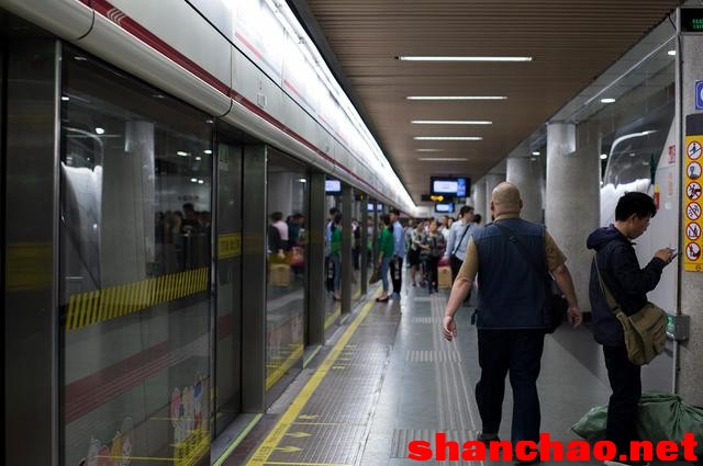 百度胖老师吧上海市公安局轨道交通分局石宇玉老师求救 微信抖音快手百度贴吧百科图片视频知道搜索上海胖老 ...